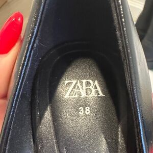 Zara Women's Black Flats